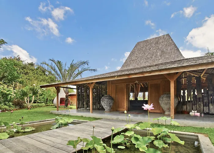 Resort Blue Karma Village